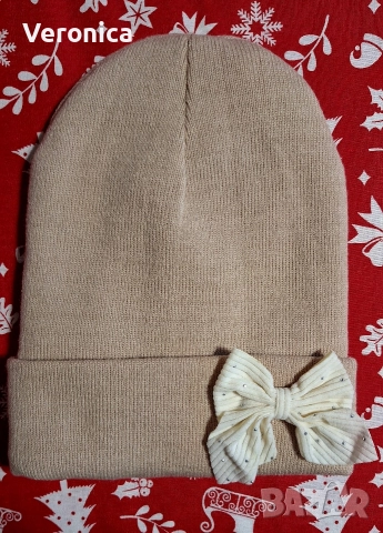 Зимни шапки,идея за подарък, ръчно декорирани , снимка 4 - Коледни подаръци - 52635561