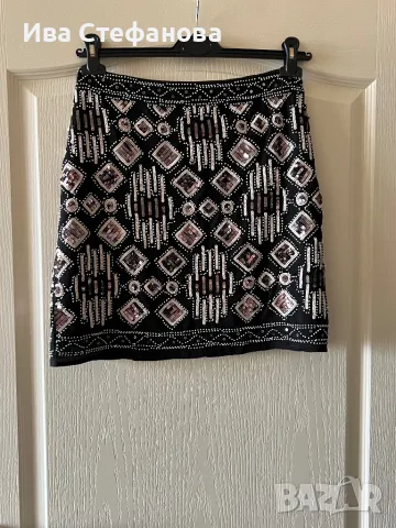 Елегантна нова луксозна официална парти пола s.Oliver бели черни паети мъниста , снимка 5 - Поли - 49290628