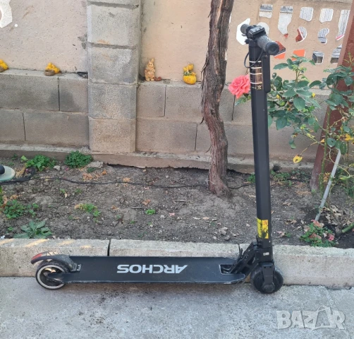 Електрическа тротинетка ARCHOS със зарядно във много добро състояние, снимка 2 - Скутери и тротинетки - 50719968