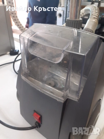 Продавам ютия на пара , снимка 2 - Ютии - 53843471