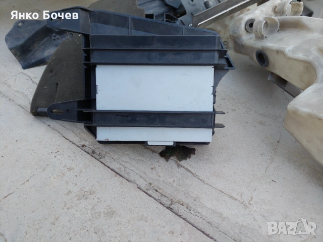 Продавам части за Audi a4 b6 комби, снимка 4 - Части - 51858707