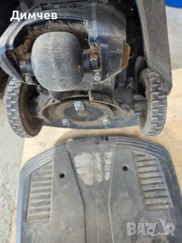 косачки робот Husqvarna 305 , снимка 3 - Градинска техника - 50162316
