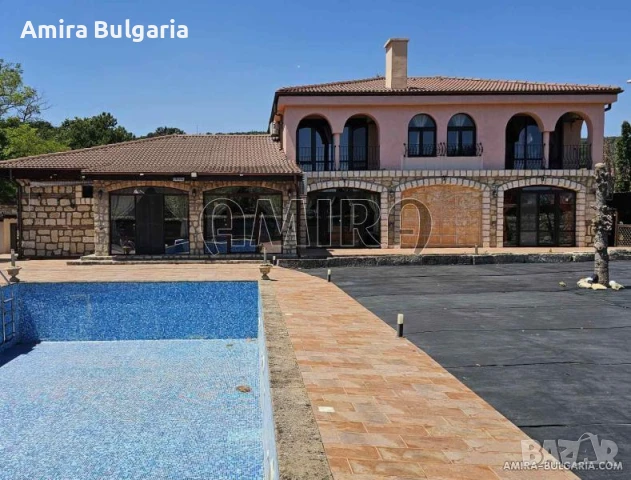 Уникална вила с морска панорама край Варна, снимка 2 - Къщи - 50925163