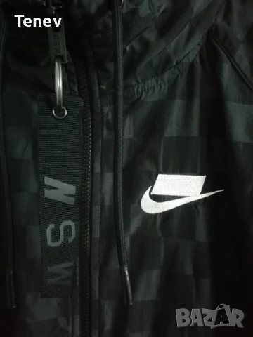 Nike NSW Windrunner Packable Hood оригинално мъжко яке горнище размер М, снимка 5 - Спортни дрехи, екипи - 50493630