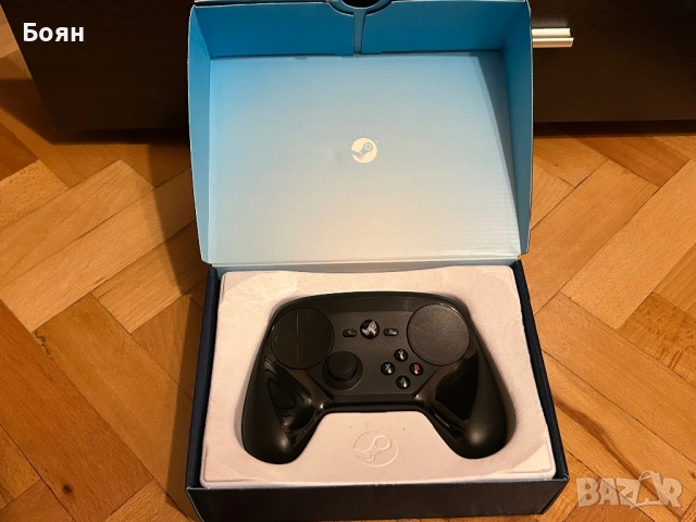 Steam Controller - безупречно състояние, снимка 2 - Джойстици и геймпадове - 53112226