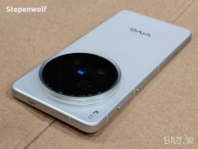 Нов Vivo X200 Ultra 12/256 Silver - Zeiss 50+200+50mpx;SD8 Elite; 6000mAh; 6.82", снимка 5 - Други - 52722130