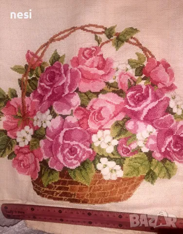 Гоблен Кошница с рози. Изящен. Ръчна изработка 