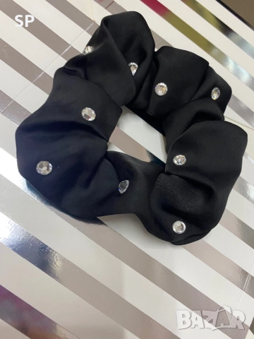 Скрънчи с камъни