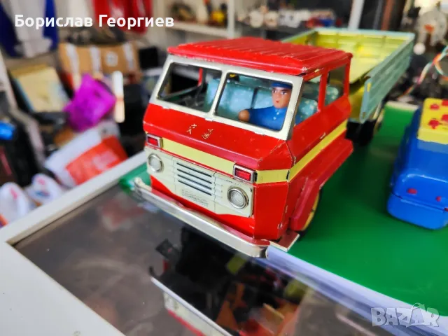Стара ламаринена играчка камион, снимка 2 - Колекции - 47648658