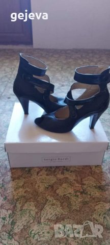 Елегантни сандали