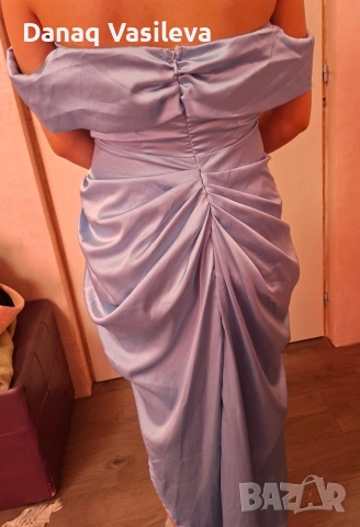 Продава се, снимка 2 - Рокли - 53619748