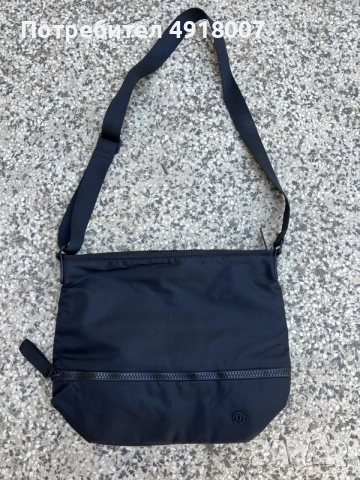чисто нова спортна чанта Lululemon, снимка 2 - Чанти - 55961718