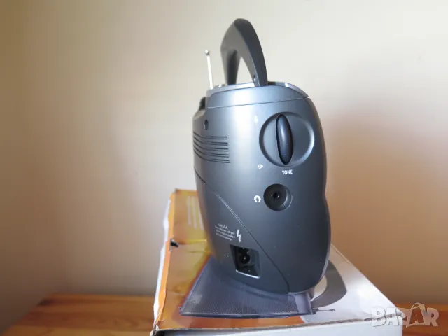 Ново-GRUNDIG music 70 ,радио,2012год, снимка 6 - Радиокасетофони, транзистори - 49607535