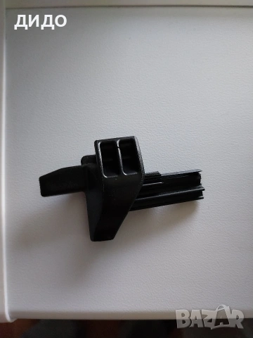 Държач щора Мерцедес, снимка 2 - Аксесоари и консумативи - 53752385