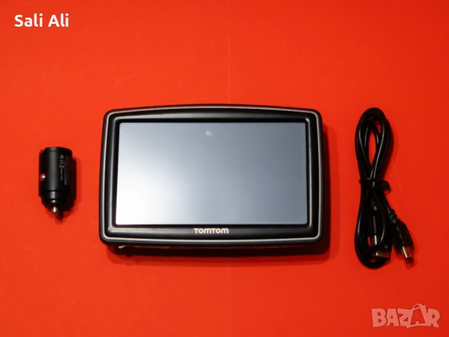 TomTom навигационна система GPS устройство с кабел и зарядно за кола, снимка 5 - Аксесоари и консумативи - 53832428