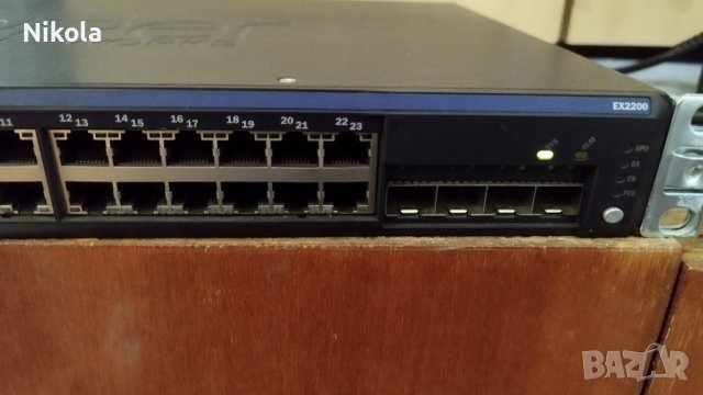 Суич 24-портов превключвател Juniper Networks EX2200 ex 2200-24T- 4G, снимка 5 - Суичове - 42500916