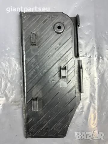 Пластмасов Почиващ Крак за АУДИ AUDI A3 8L 8L1864777A, снимка 3 - Части - 49167432