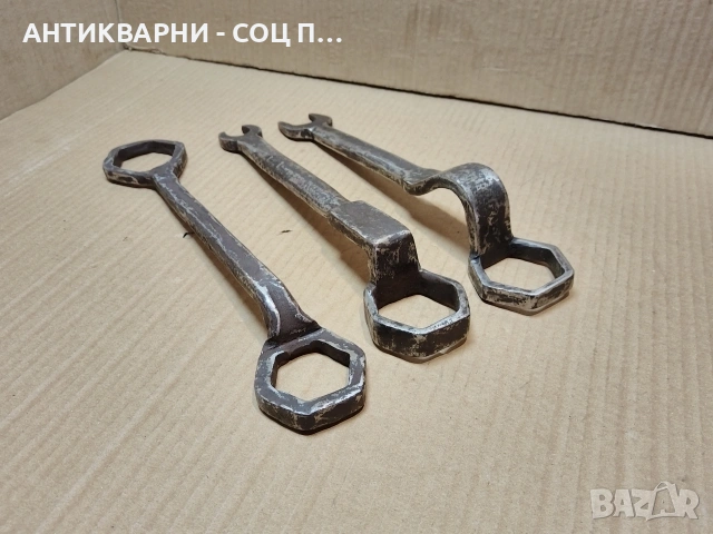 Комплект Стари Ковани Каруцарски Ключове / 3 Броя. / НОМЕР 1678.
