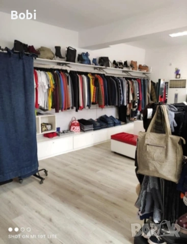 Ликвидация! Магазин за дрехи продава бизнеса или оборудване в Ямбол, снимка 9 - Стелажи и щандове - 53392927