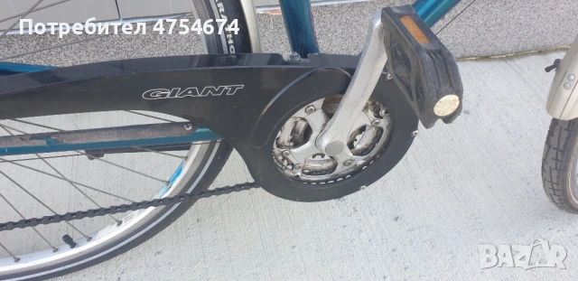Дамски велосипед GIANT, колело 28", снимка 3 - Велосипеди - 53808496