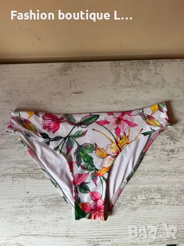 Комплект бял бански с флорална долница с цветя 46 размер C чашка 🌸🪷🌺🌷💐🌹🤍🩷❤️, снимка 6 - Бански костюми - 52002115