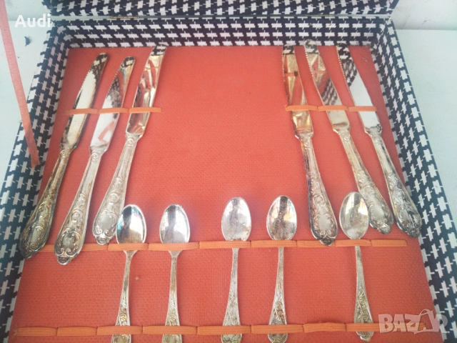 Сервиз посребрени прибори тегло 849 грама вилици, Лъжици ножове хранане маркирани сребро проба 800 I, снимка 11 - Антикварни и старинни предмети - 53396967