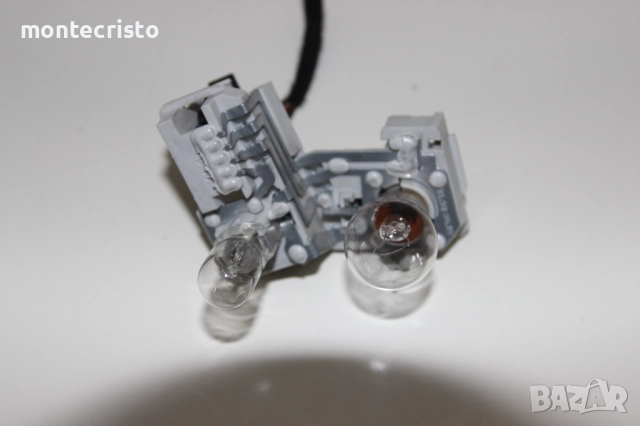 Платка десен вътрешен стоп Audi A3 8P sportback facelift (2008-2012г.) ламподържач стоп заден капак