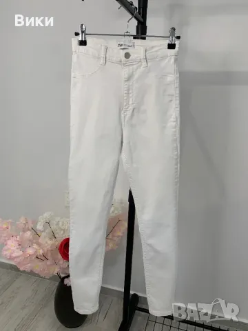 Дънки в бяло на Zara, размер XS