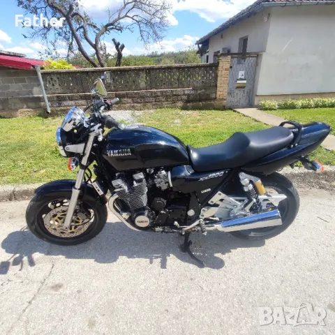 Yamaha XJR 1200