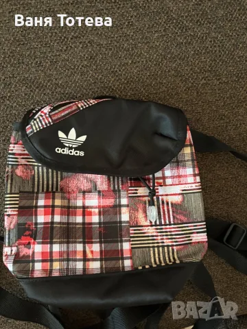 Малка раничка adidas, снимка 4 - Раници - 55993097