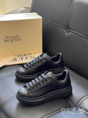 дамски маратонки Alexander Mcqueen , снимка 3 - Маратонки - 51091206