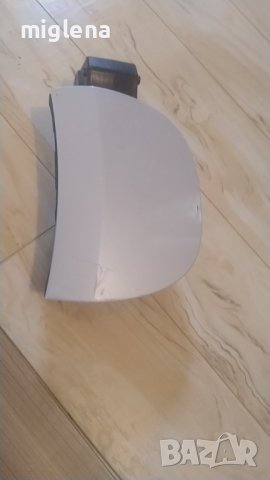 продавам десен лед капачка за резервоар държач на калник,огледало от ситроен C4 кактус-2020, снимка 3 - Части - 39441968