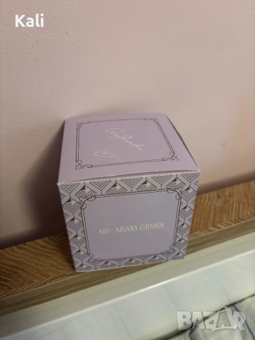 Ari by Ariana Grande 50ml, снимка 3 - Дамски парфюми - 53580737