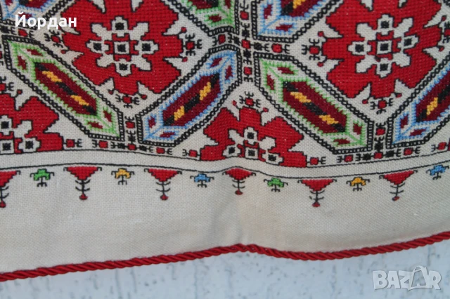 Възглавница с бродерия на ленена панама, снимка 6 - Антикварни и старинни предмети - 50565588