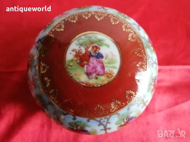 Френска Барокова Порцеланова Кутия за Бижута , снимка 3 - Антикварни и старинни предмети - 41594816