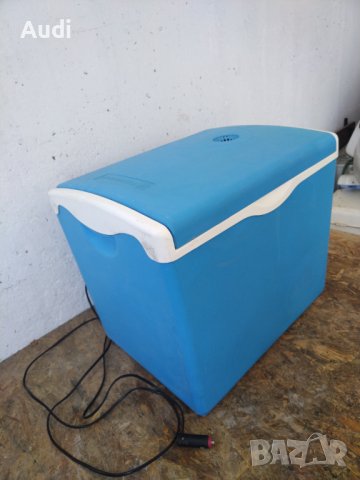 Електрическа хладилна кутия  CАMPINGAZ EUROPE  с обем 36 литра захранванващ кабел за запалка на авто, снимка 13 - Хладилни чанти - 41612347
