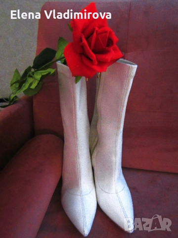 Английски Бели Боти - Бранд SIMMI, снимка 6 - Дамски боти - 52484410