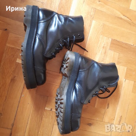 Dr. Martens естествена кожа 41 номер , снимка 2 - Дамски боти - 39560700