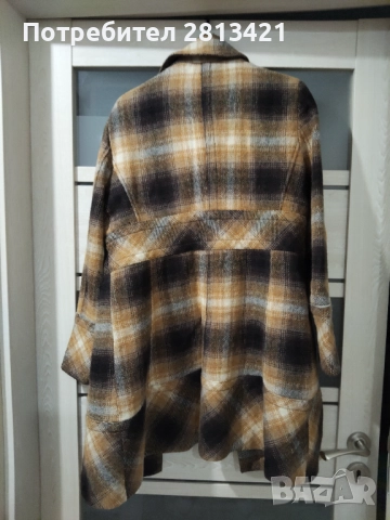 Дамски палта размер Л, снимка 2 - Палта, манта - 51979079