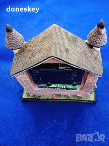 Керамичен часовник-замък, снимка 2 - Арт сувенири - 31802954