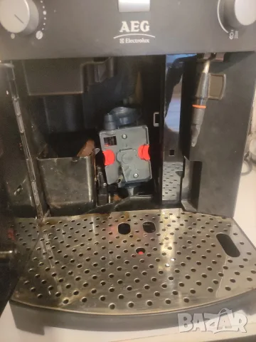 Кафеавтомат AEG Caffe Silenzio (DeLonghi Magnifica), снимка 4 - Кафемашини - 56314858