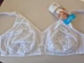 Naturana Бял Дантелен Сутиен без Банел 85C, снимка 7
