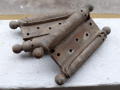 Стари ковани панти за порта, снимка 1 - Антикварни и старинни предмети - 36218030