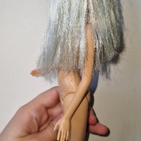реставрирана оригинална кукла Барби със синкава коса, снимка 7 - Кукли - 41405531