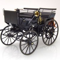 Daimler Motorkutsche 1886 - мащаб 1:18 на Norev моделът е нов в кутия, снимка 1 - Колекции - 41951305
