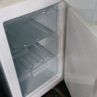 хладилник с фризер BOSCH , снимка 1 - Хладилници - 42715088