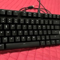 Roccat Suora mechanical keyboard , снимка 3 - Клавиатури и мишки - 41490596