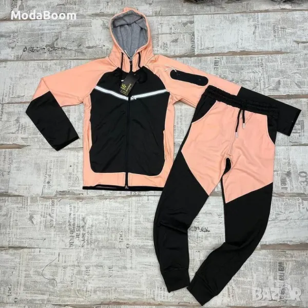Спортен детски комплект цвят черен и праскова, снимка 1
