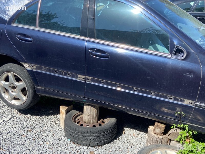 C359 врати за мерцедес ц класа седан w203 , снимка 1