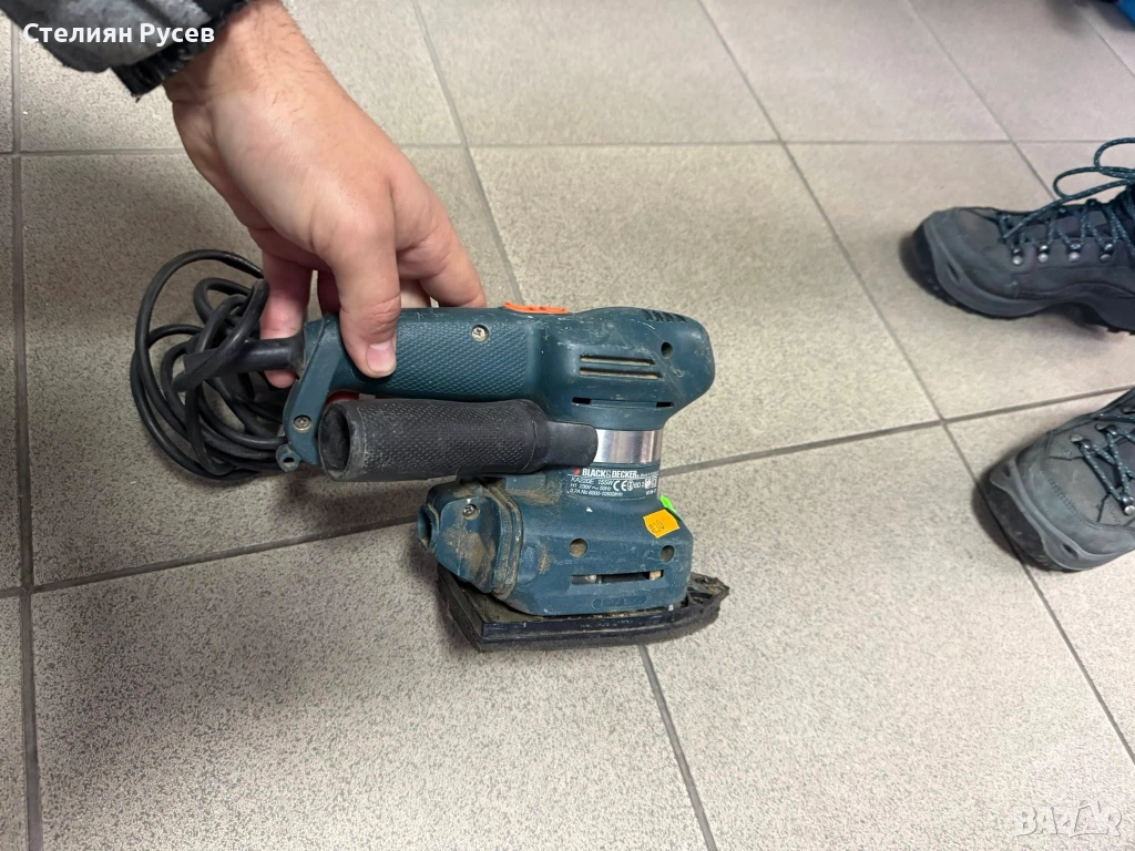 211233  black and decker ka220e виброшлайф  -цена 30лв или 15.34 евро   10ti - работеща / използвана, снимка 1
